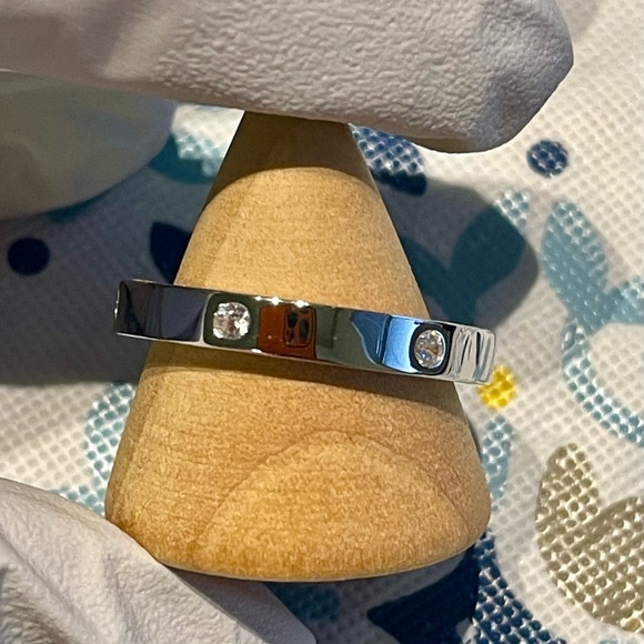 925 Sterling Silver Geometric Minimalist Band Ring - Picture 7 of 8